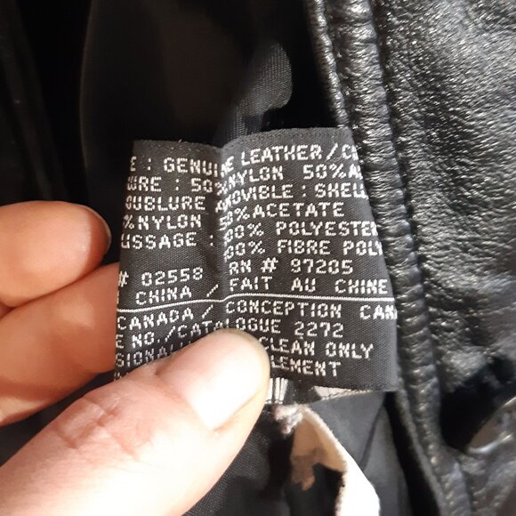 Danier Genuine Leather Coat - Women's XS Mid-Length - Picture 13 of 14